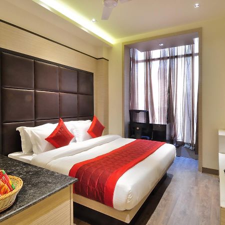 Hotel Royal Grand - Opposite Axis Bank East Patel Nagar Ню Делхи Екстериор снимка