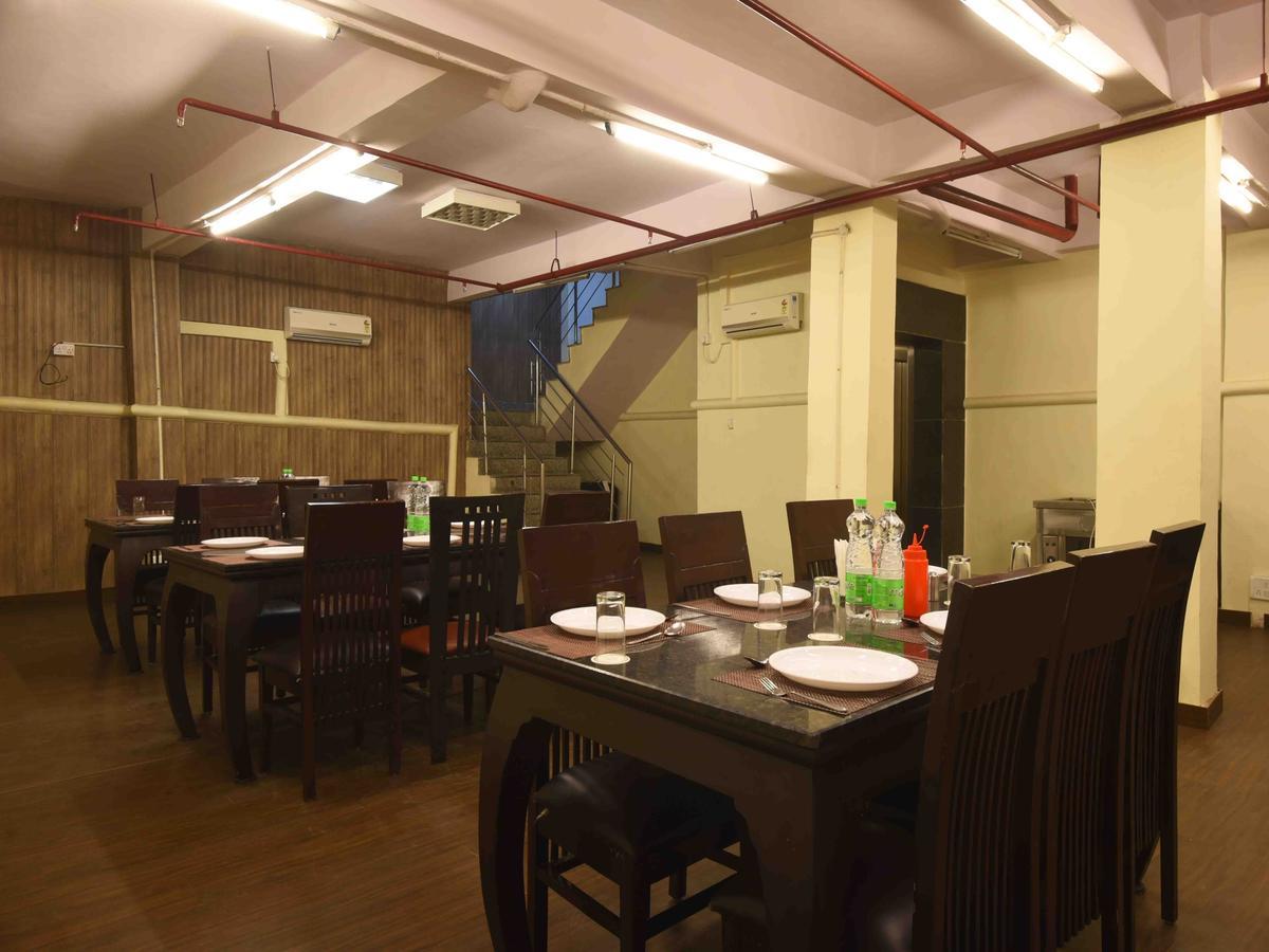 Hotel Royal Grand - Opposite Axis Bank East Patel Nagar Ню Делхи Екстериор снимка
