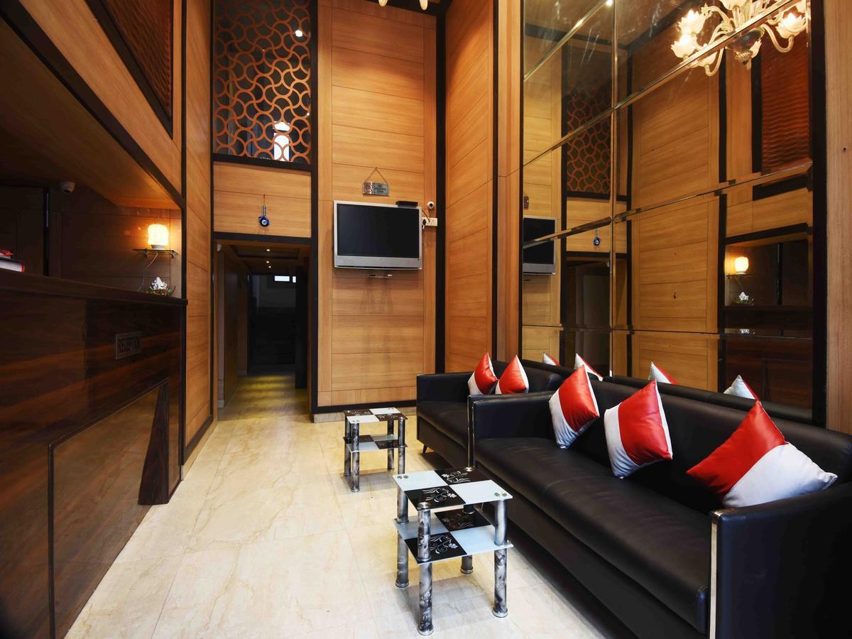 Hotel Royal Grand - Opposite Axis Bank East Patel Nagar Ню Делхи Екстериор снимка