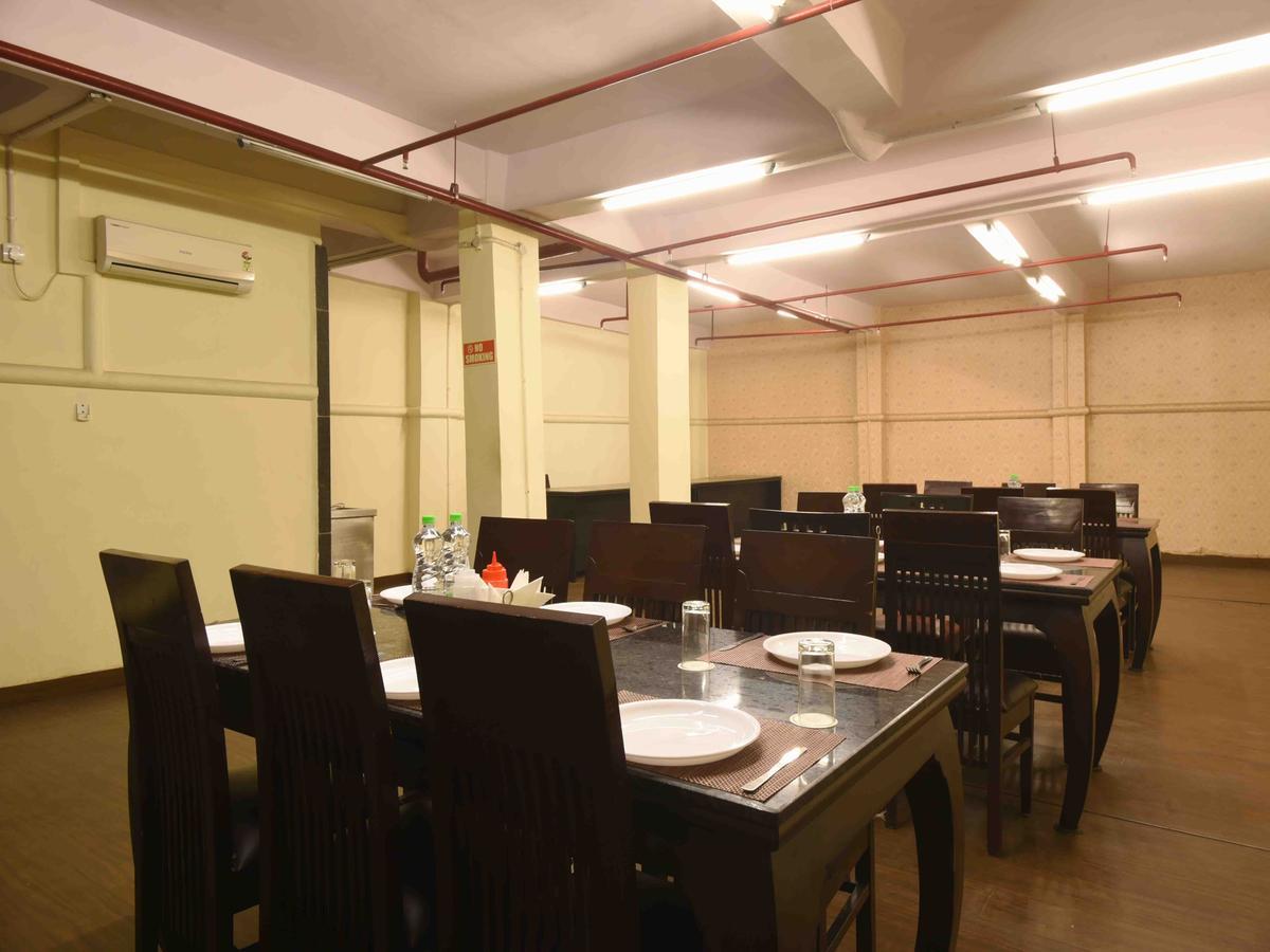 Hotel Royal Grand - Opposite Axis Bank East Patel Nagar Ню Делхи Екстериор снимка