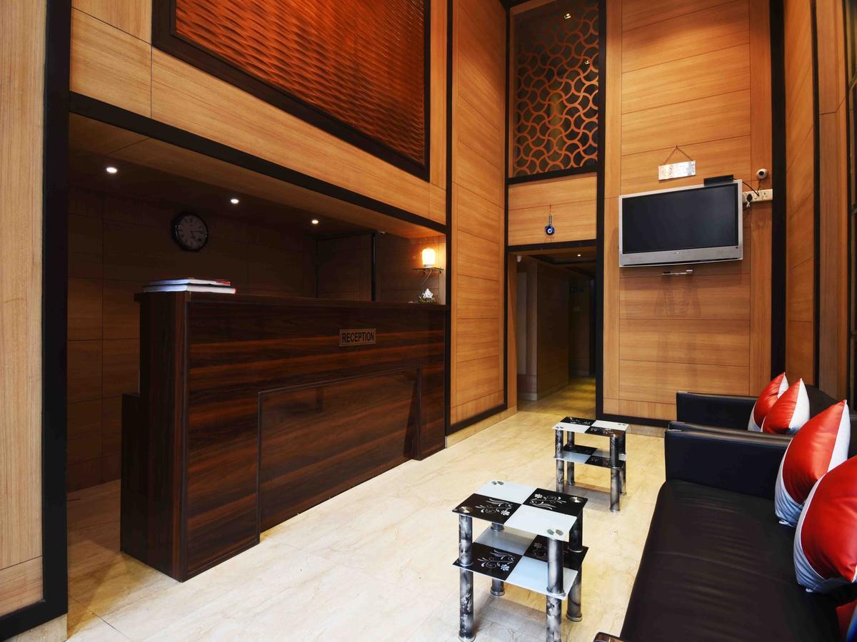Hotel Royal Grand - Opposite Axis Bank East Patel Nagar Ню Делхи Екстериор снимка