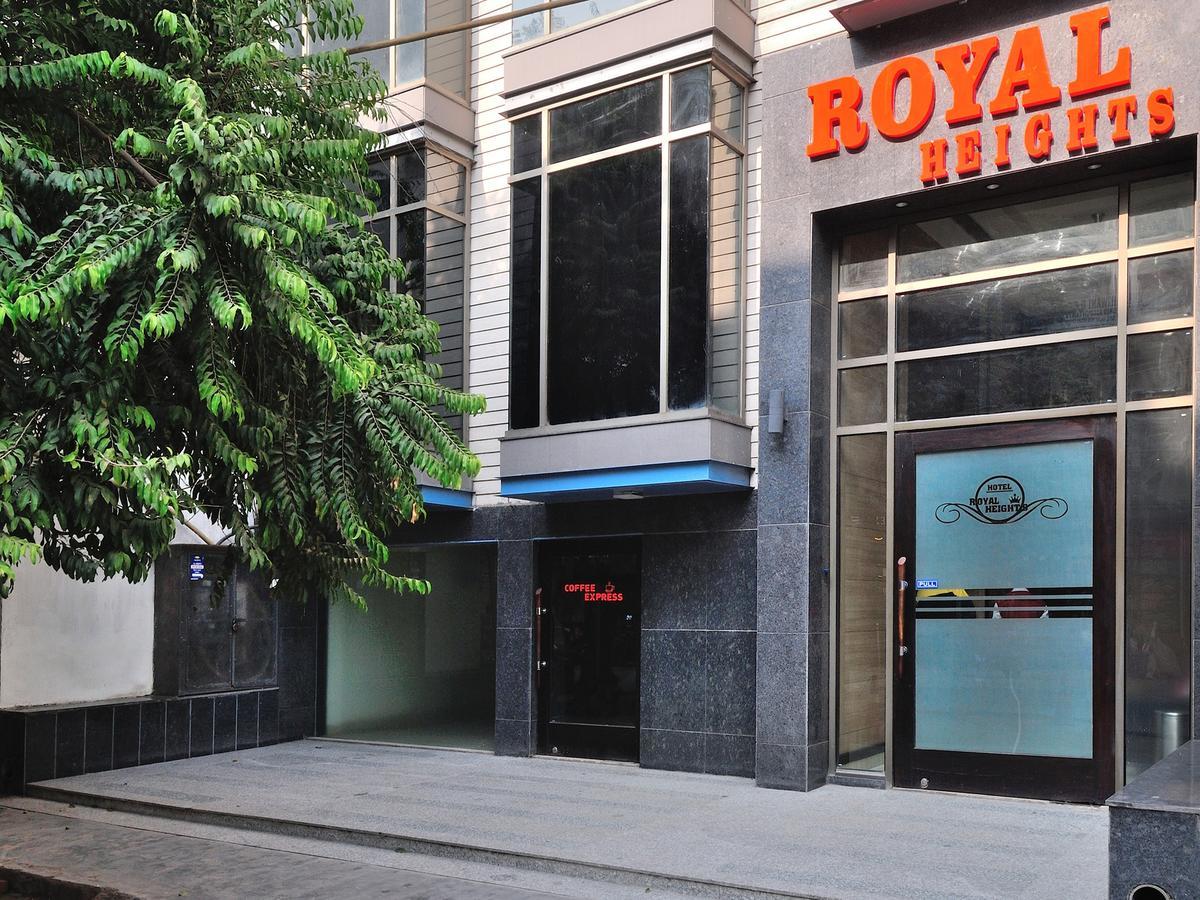 Hotel Royal Grand - Opposite Axis Bank East Patel Nagar Ню Делхи Екстериор снимка